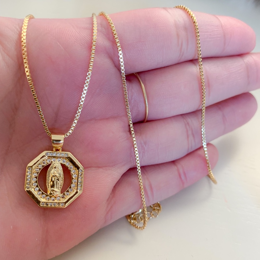 Virgin Mary Necklace | 14k Gold Filled - Picture 5 of 6